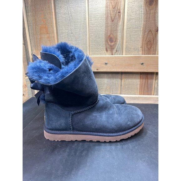 UGG Womens Mini Bailey Bow II Boots Size 7 Navy Blue Suede Shearling Warm Winter - Picture 1 of 9